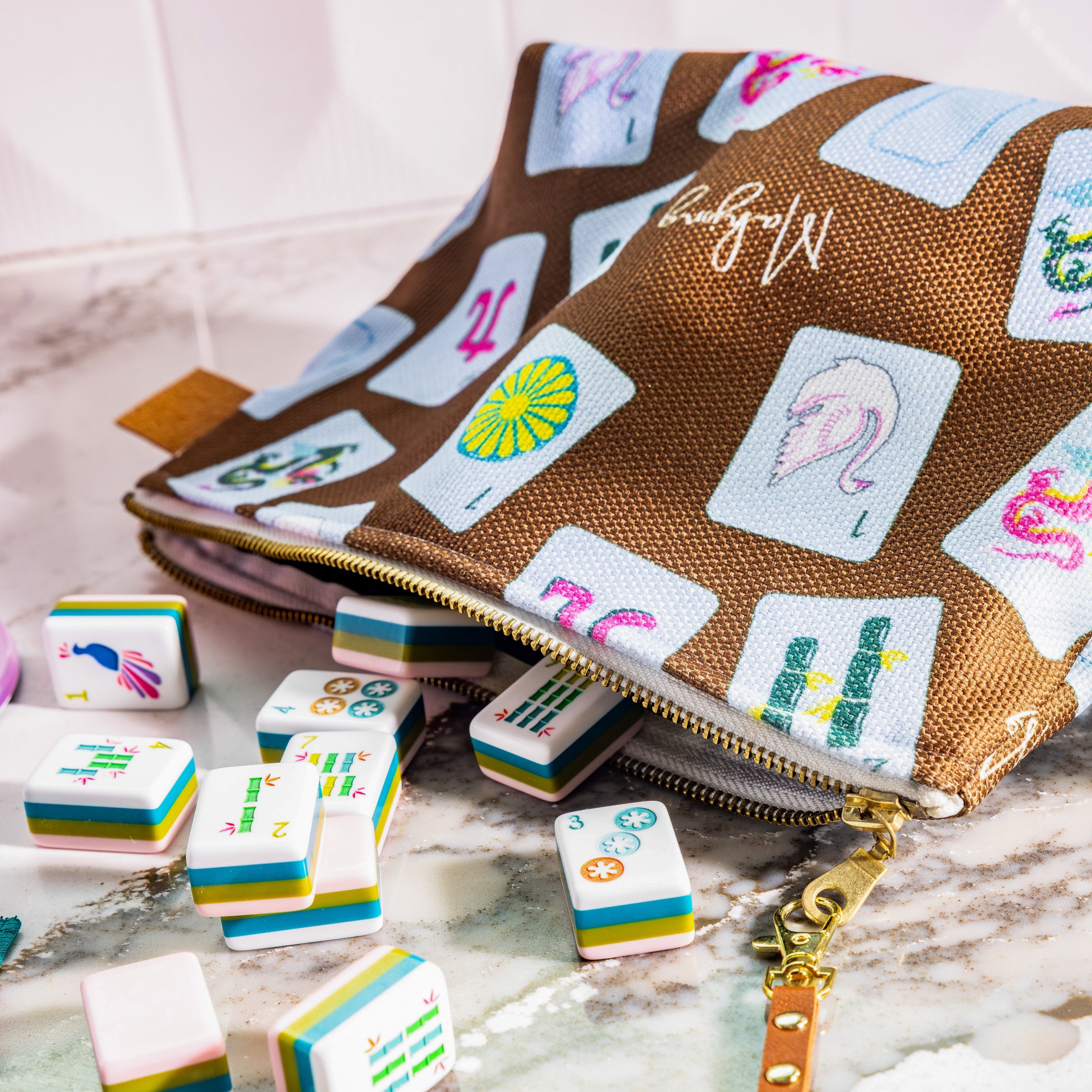 Chic Mahjong tile bag holder – unique Mahjong gift and stylish game table accessory